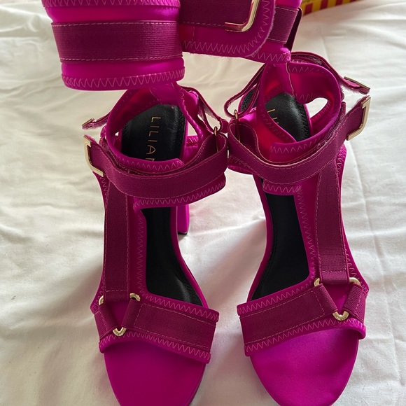 Fashion Nova pink ankle strap heel. Size 9 - Picture 3 of 4